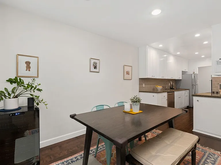 11970 Montana Ave #117 — Photo 4