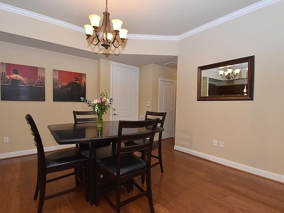 3rd image of 300 Saint Joseph Pkwy APT 122