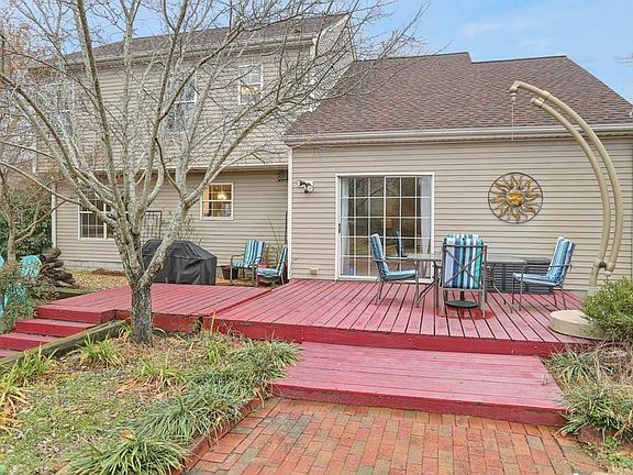 3rd image of 5991 Bobwhite Ct