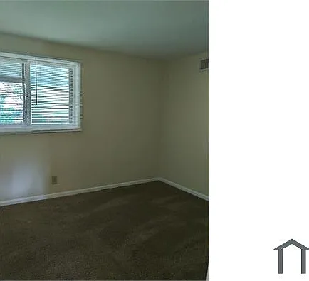3902 15th Ave #6 — Photo 3