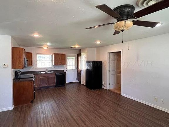 4th image of 1104 Haney St