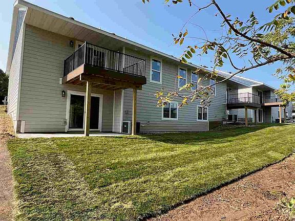 3rd image of 1612 Mitchell Pl