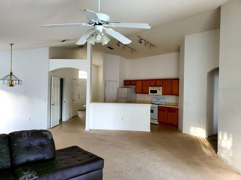1st image of 231 Garberia Dr