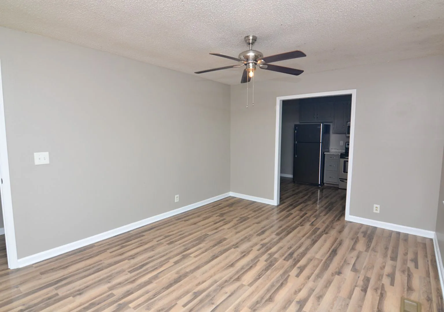 325 Shirley Rd — Photo 4