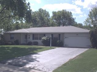 1201 Denbigh Dr, Columbus, OH