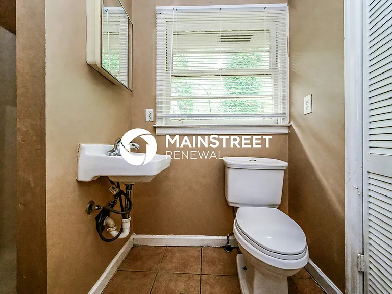 Main Bathroom