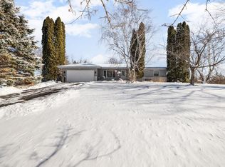 W314S8114 Whitmore Rd, Mukwonago, WI 53149