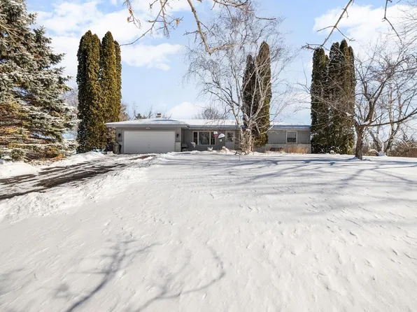 W314S8114 Whitmore DRIVE, Mukwonago, WI 53149