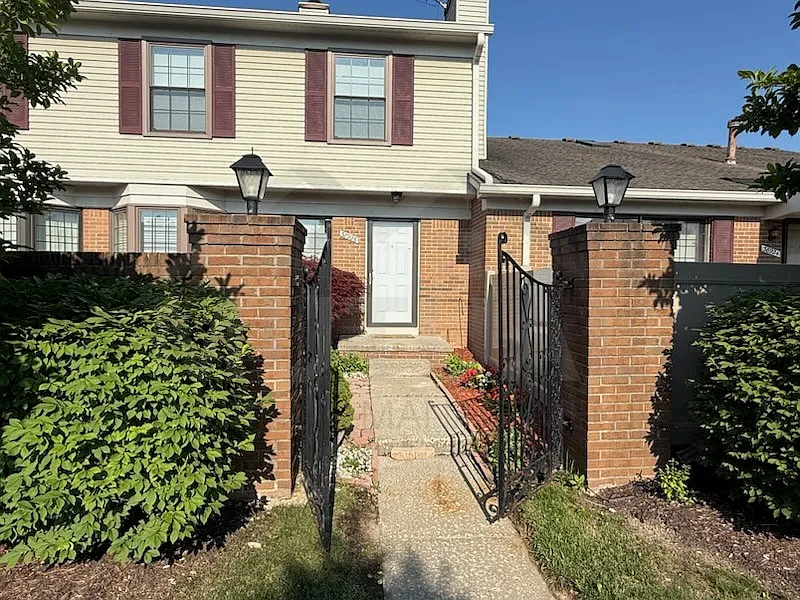 38926 Country Cir