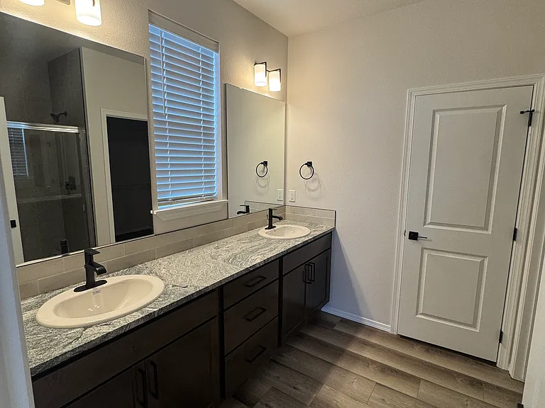 8318 E Rich Ave — Photo 5