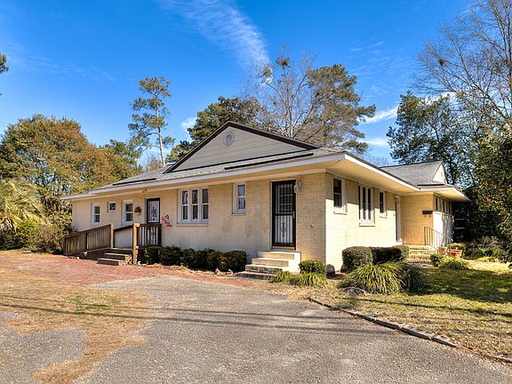 3rd image of 543 W Calhoun St