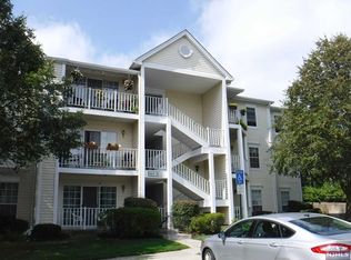 989 Boxwood Ct, Mahwah, NJ 07430