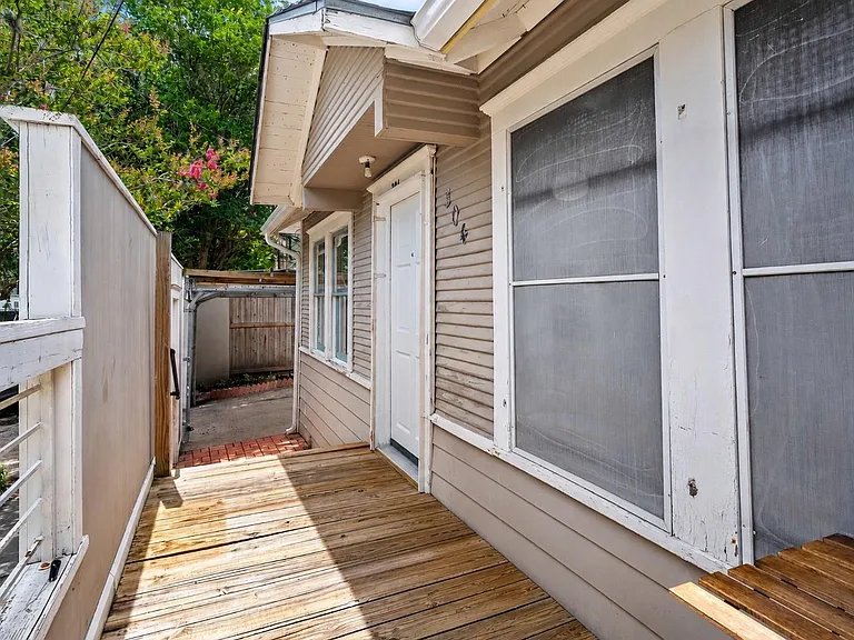 304 Bomar St — Photo 3