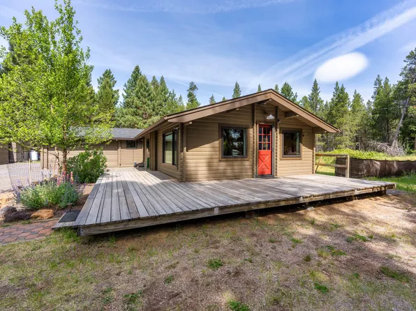 56711 Lunar Dr, Bend, OR 97707