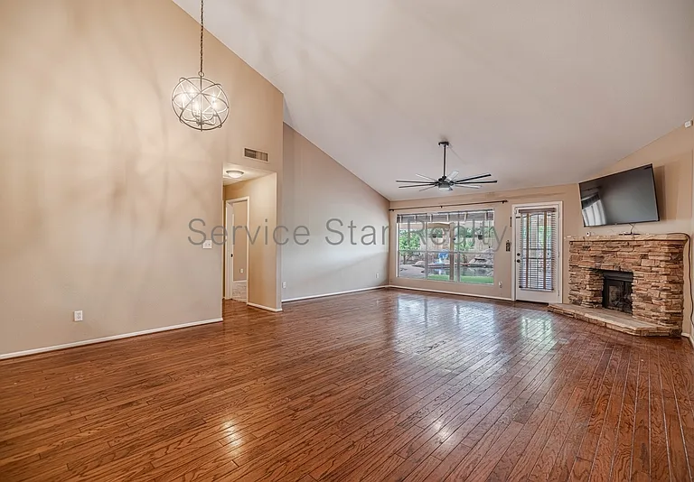 7730 W Shaw Butte Dr — Photo 8