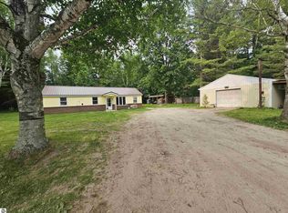 622 W Houghton Lake Rd, Lake City, MI 49651