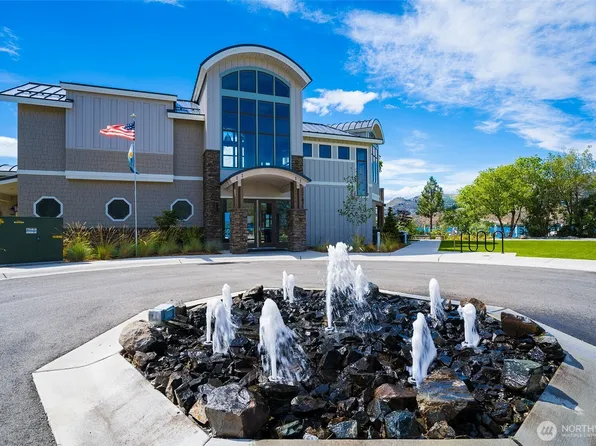 1350 W Woodin Ave #C18, Chelan, WA 98816