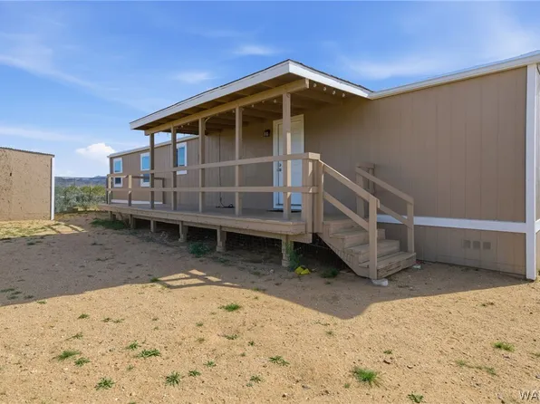 6153 W Collins Dr, Golden Valley, AZ 86413