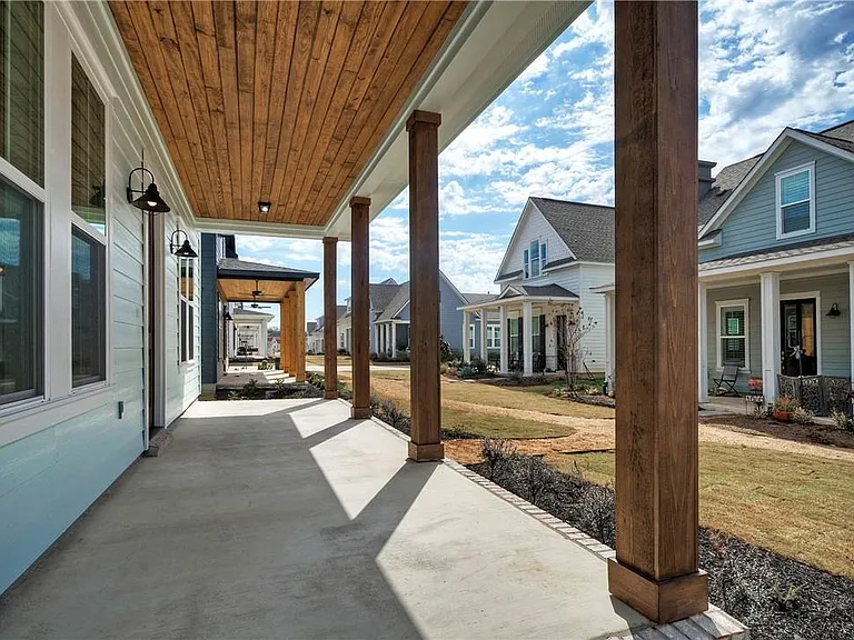 1010 Grant Wood Ave — Photo 8