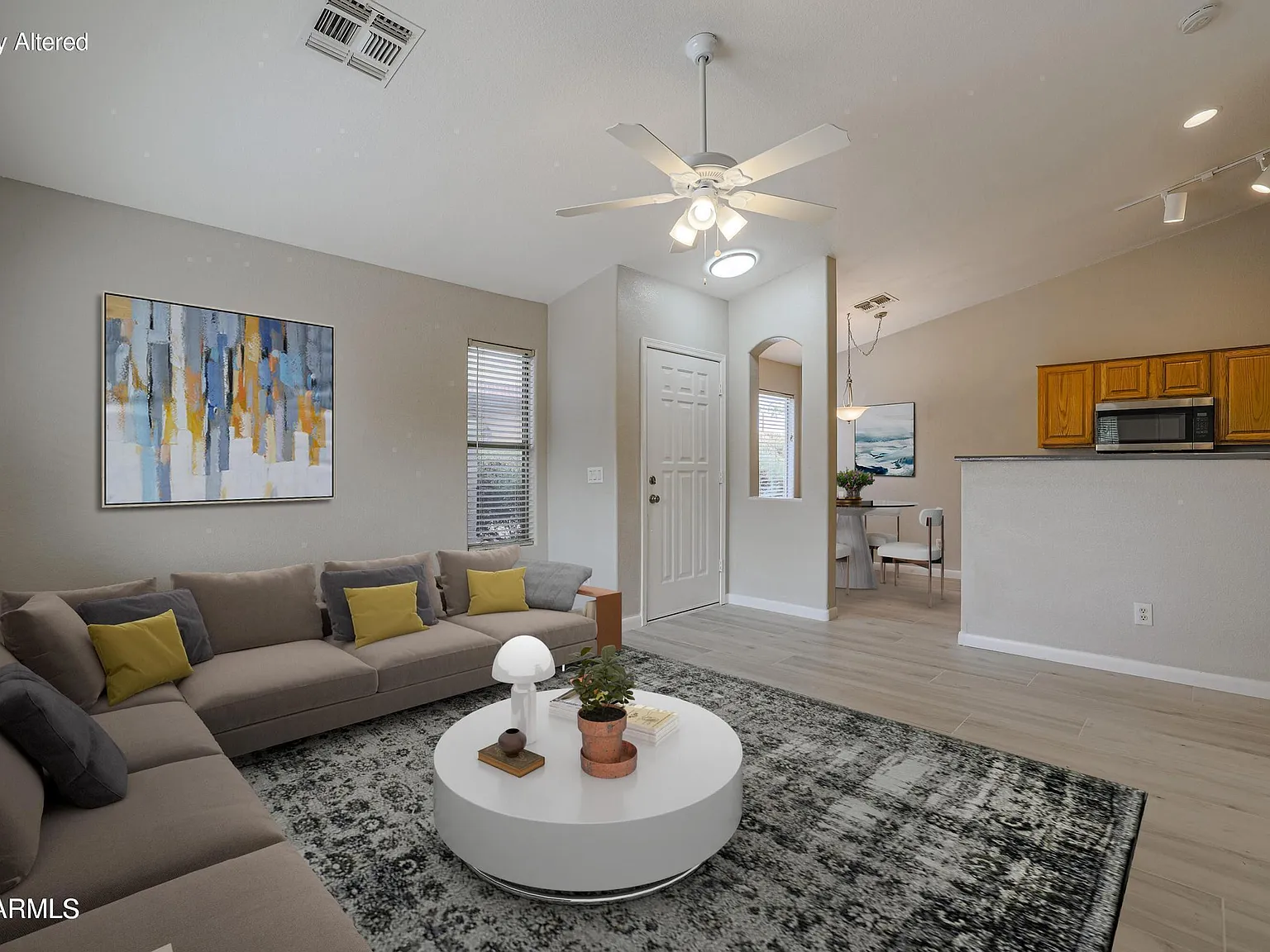 3 bed, 1309 sqft, $2,100 — Photo 2