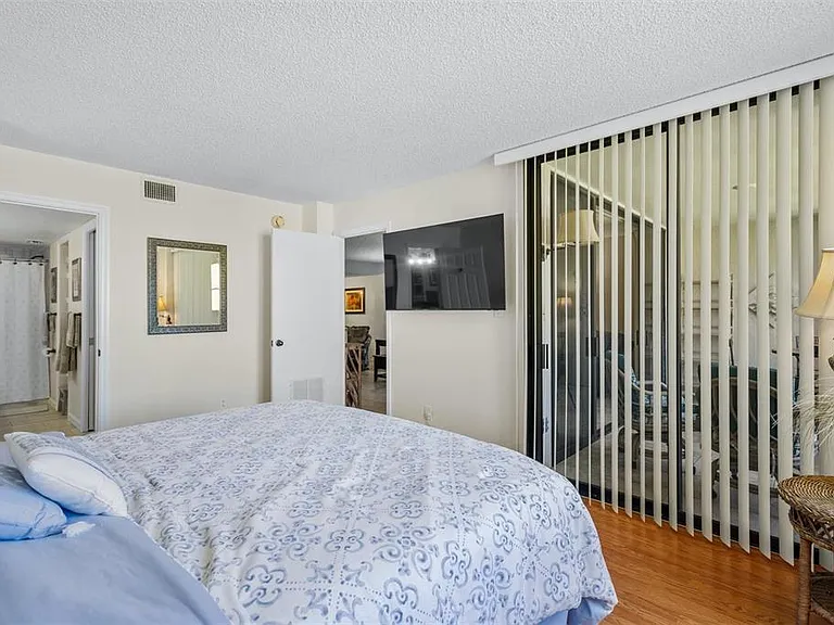 8770 Midnight Pass Rd #302B — Photo 17