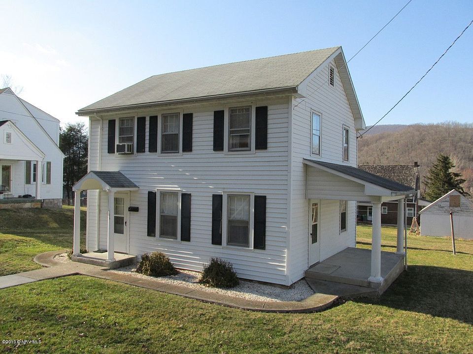 1st image of 505 College St