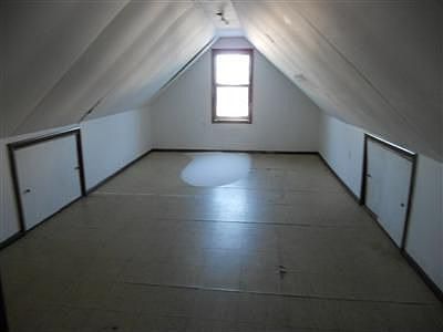 2nd image of 4718 Tod Ave