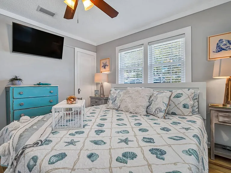 513 Demere Rd — Photo 14