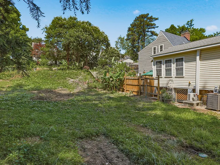 600 W 28th St — Photo 11