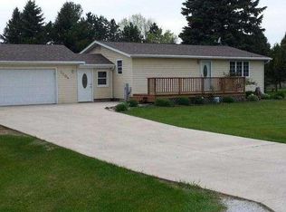 7204 Sunset Dr, Two Rivers, WI 54241