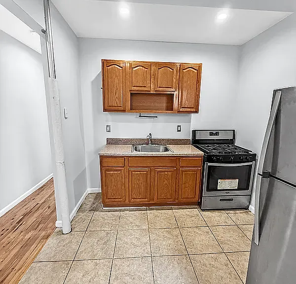 1532 Saint Johns Pl #1 — Photo 10