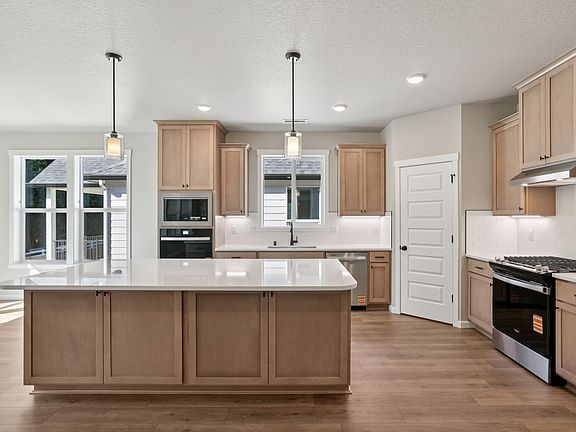 10916 NE 107th PL by Aho Construction