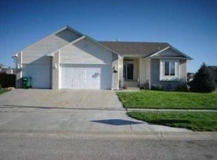 1630 Southridge Ct, Derby, KS 67037