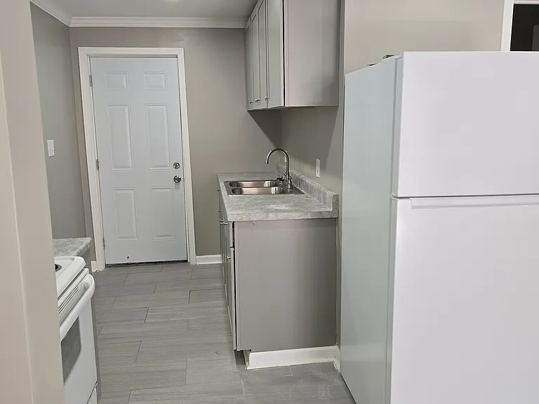 709 Patton Ave — Photo 4