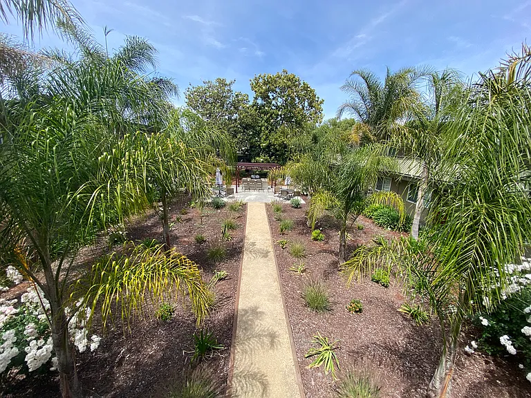 Maude Gardens — Photo 15