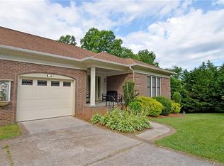 157-B Laurelwood Dr, Marion, NC 28752