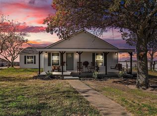 261 New Hope Rd, Boyd, TX 76023
