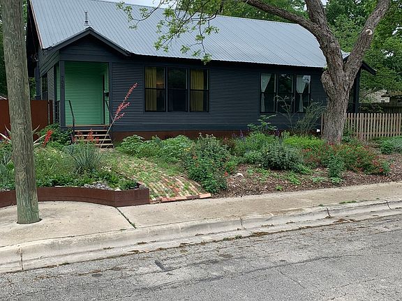 4th image of 708 W PRAIRIE LEA ST