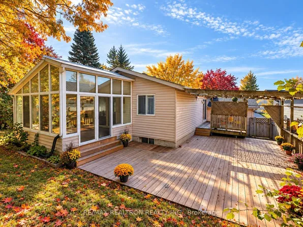 805 Milford Dr, Peterborough, ON K9J 8J5
