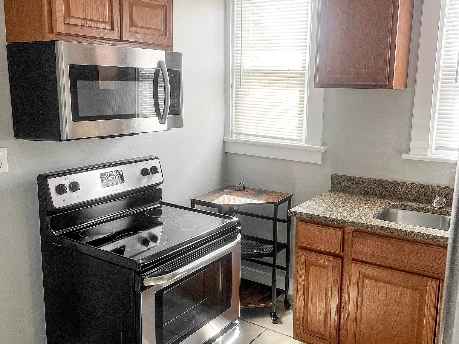 533 Tremont Avenue — Photo 3