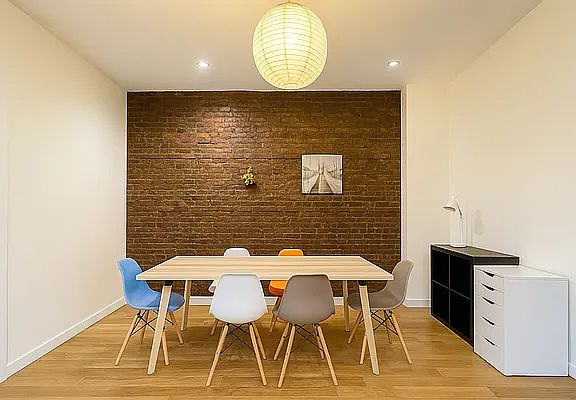 3rd image of 29 Spencer Pl APT 2