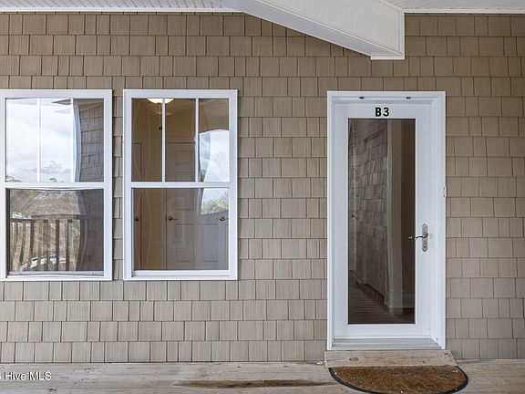 3rd image of 200 Lighthouse Lane #B3