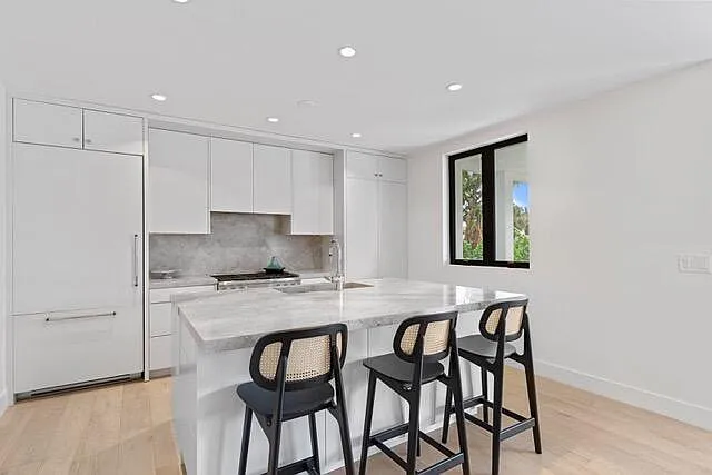 21 Duke Dr — Photo 3