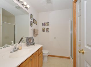 9821 Zinnia Ln N, Maple Grove, MN 55369