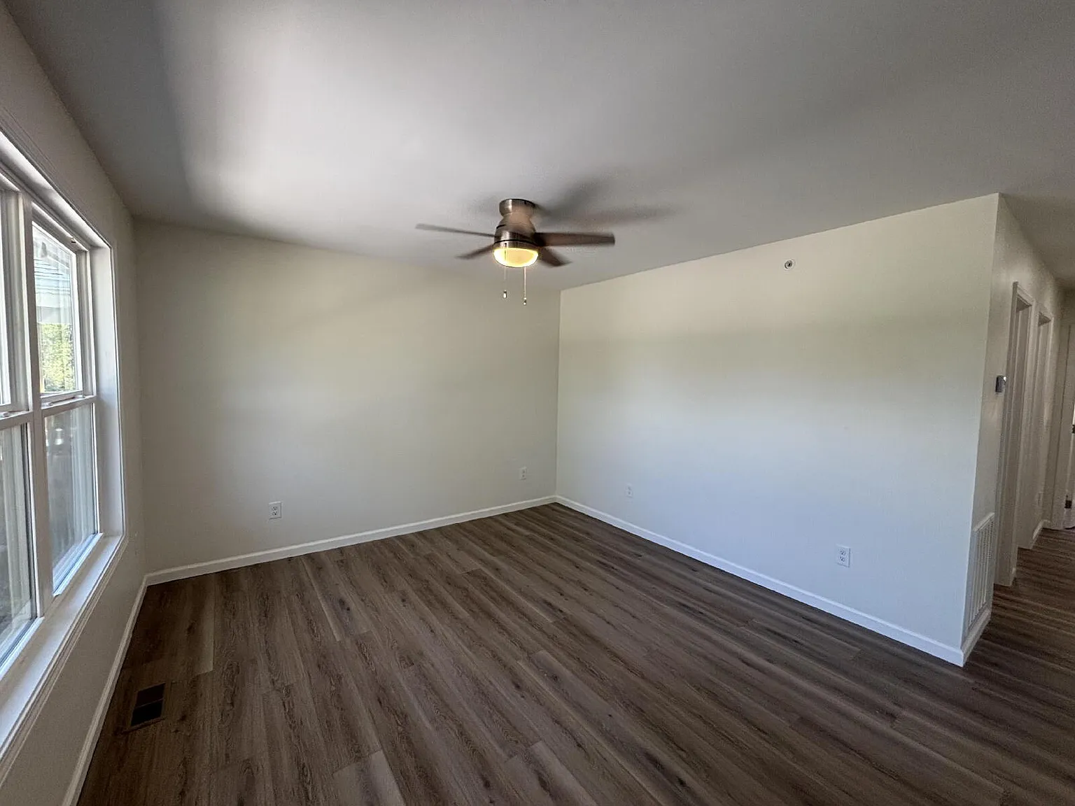 2 bed, 2.0 bath, 992 sqft, $1,350 — Photo 3