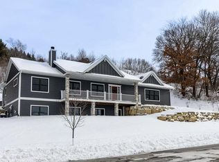 940 Stonebridge Ave, Onalaska, WI 54650
