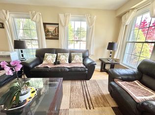 16 Gloxinia Cres #2, Toronto, ON M1W2C4