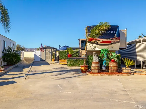 1295 S Cawston Ave Space 27, Hemet, CA 92545