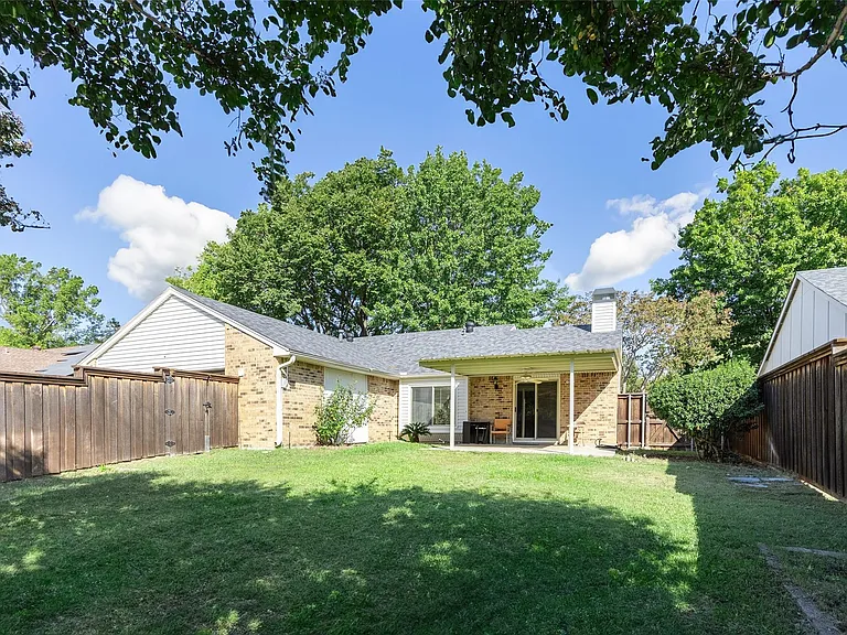 1512 Jabbet Dr — Photo 13
