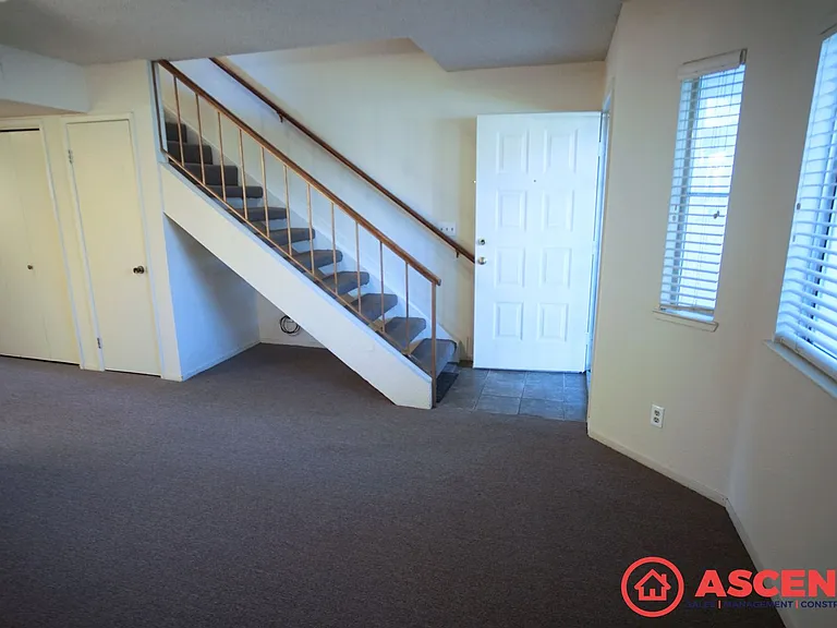 4600 Beechwood St #44 — Photo 3